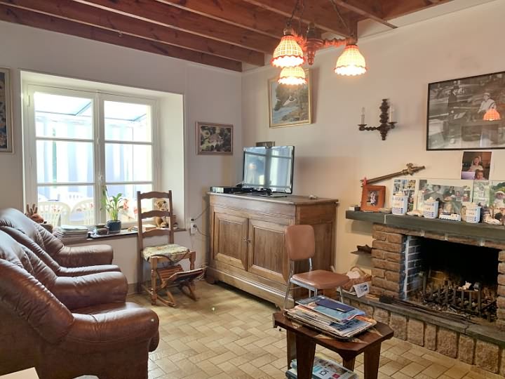 3 bed stone house for sale near Néhou