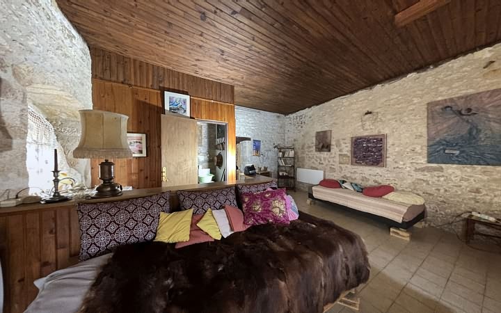 2 bed stone house for sale near Aubas