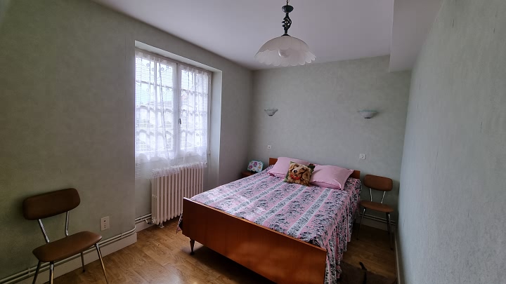 6 bed stone house for sale near Goulat