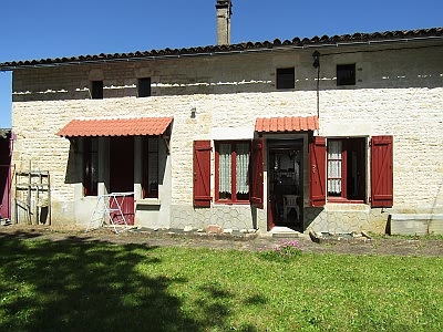 3 bed stone house for sale near Ardilleux