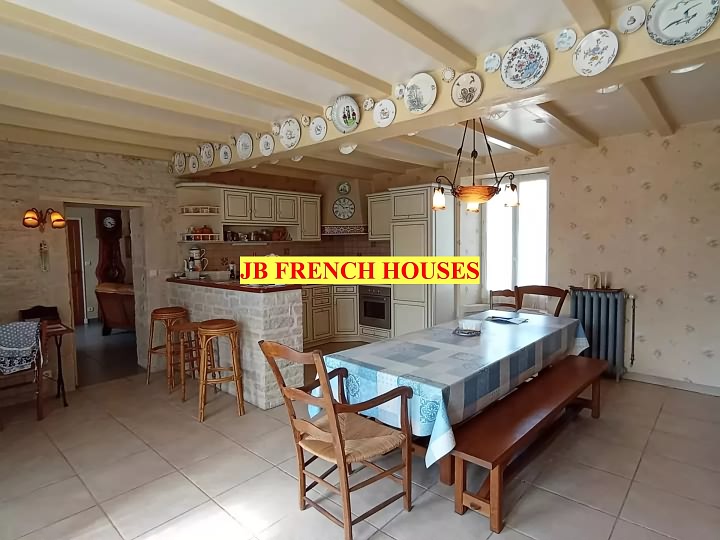 4 bed stone house for sale near Paillé
