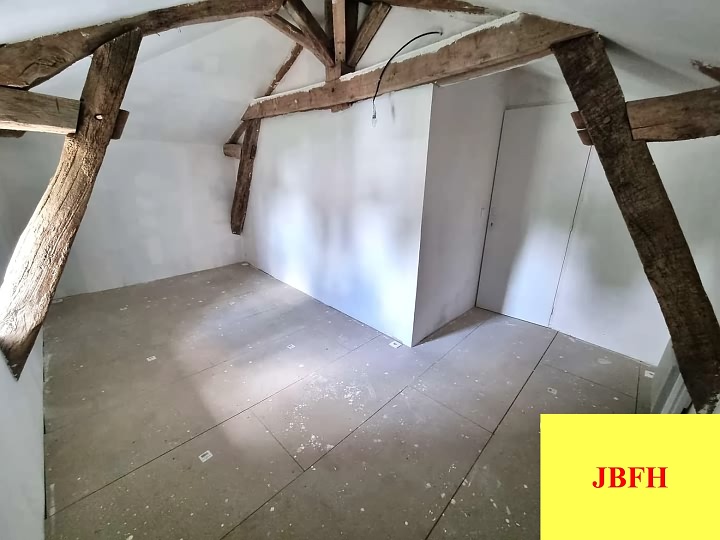 2 bed stone house for sale near Viennay
