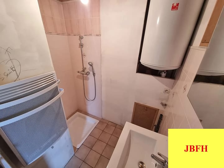 2 bed stone house for sale near Viennay