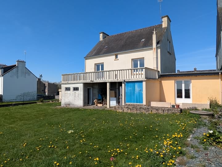 6 bed house for sale near BRITTANY CENTRE and BRITTANY CENTRE WEST