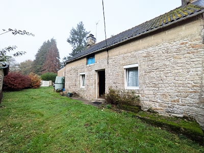Stone house to renovate near BRITTANY CENTRE and BRITTANY CENTRE WEST