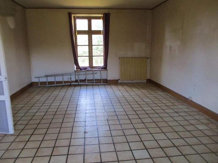 4 bed stone house for sale near Perret