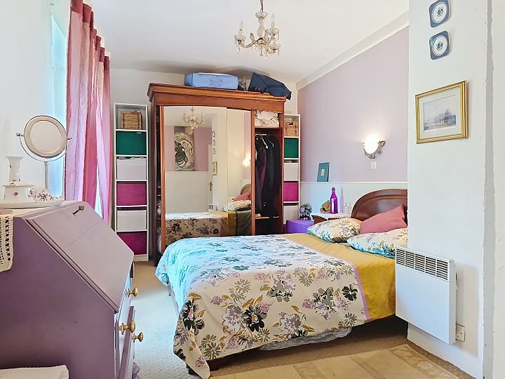 6 bed stone house for sale near Taupont