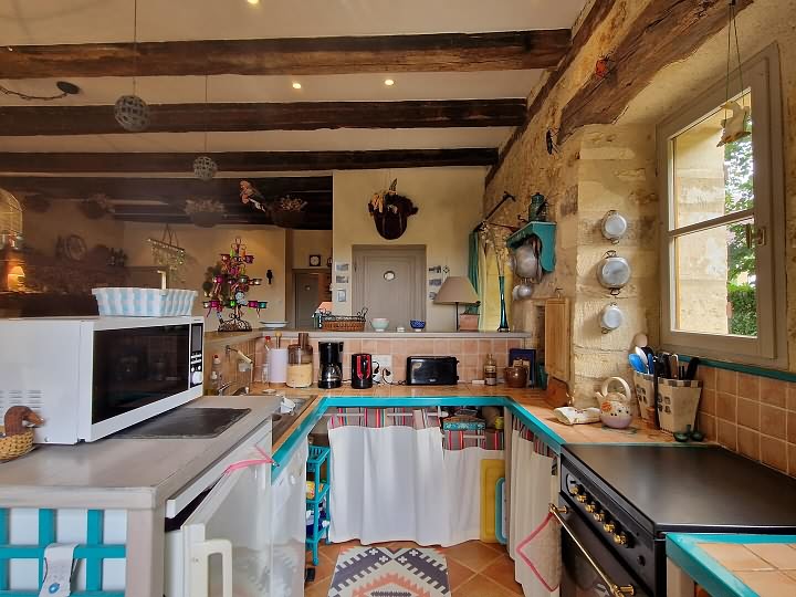 5 bed stone house for sale near Dordogne and Lot