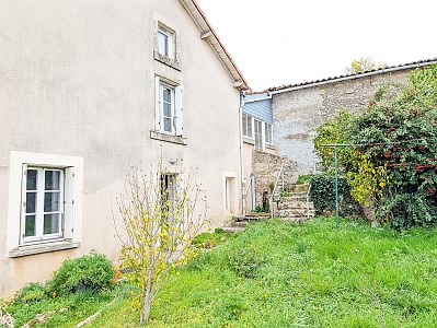 3 bed stone house for sale near Gentray