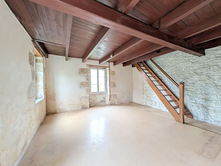 3 bed stone house for sale near Gentray