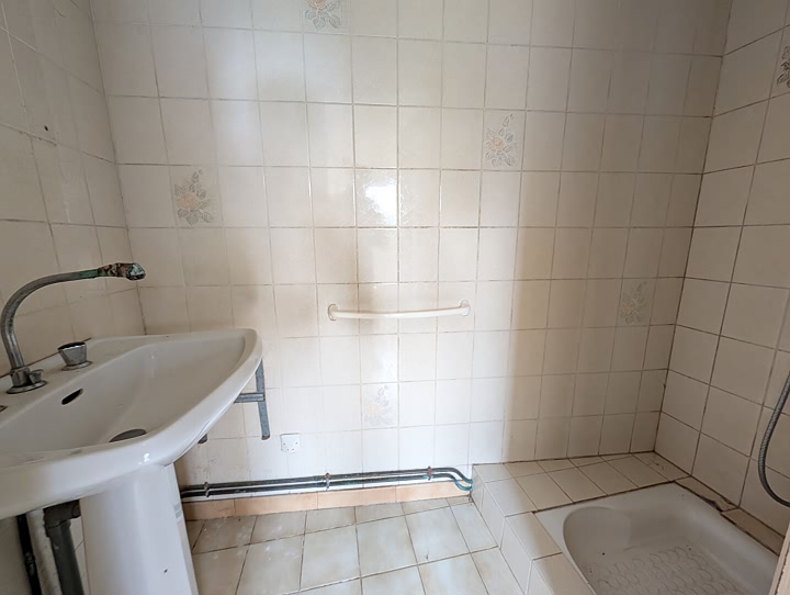 3 bed stone house for sale near Gentray