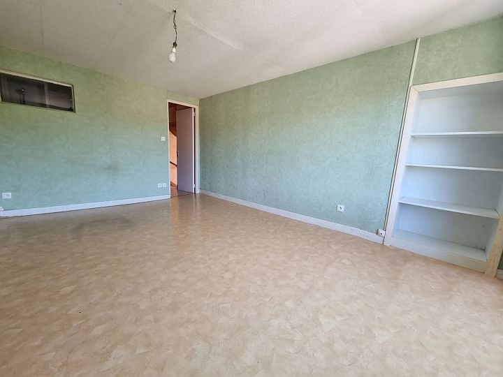 3 bed stone house for sale near Viennay