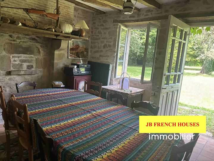 7 bed stone house for sale near Noth