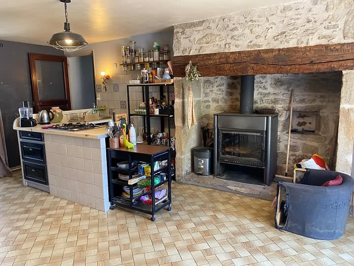 3 bed stone house for sale near Viam
