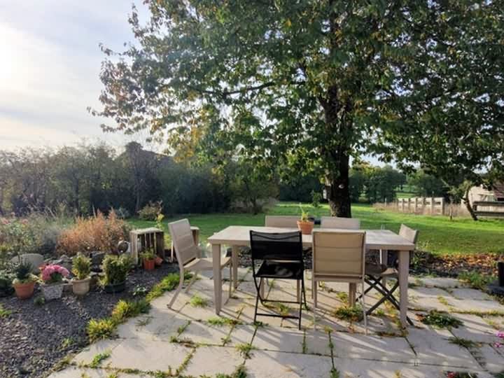 2 bed stone house for sale near Bion