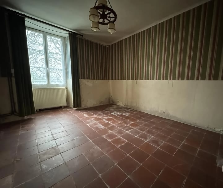 5 bed stone house for sale near Clairet