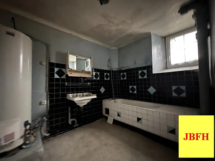 5 bed stone house for sale near Clairet