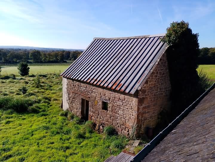 2 bed stone house for sale near BRITTANY CENTRE and BRITTANY CENTRE WEST