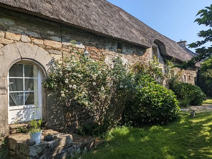 4 bed stone house for sale near BRITTANY CENTRE and BRITTANY CENTRE WEST