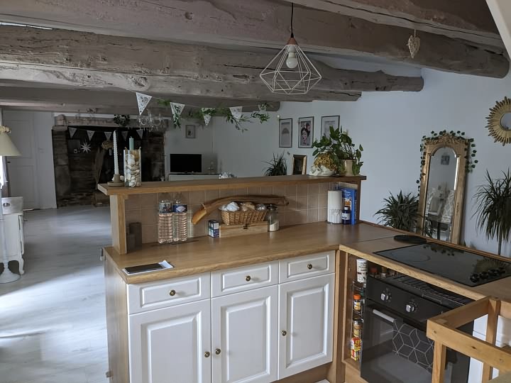 4 bed stone house for sale near BRITTANY CENTRE and BRITTANY CENTRE WEST