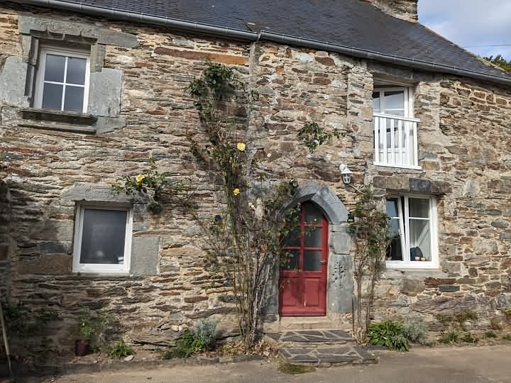 1 bed stone farmhouse for sale near BRITTANY CENTRE and BRITTANY CENTRE WEST