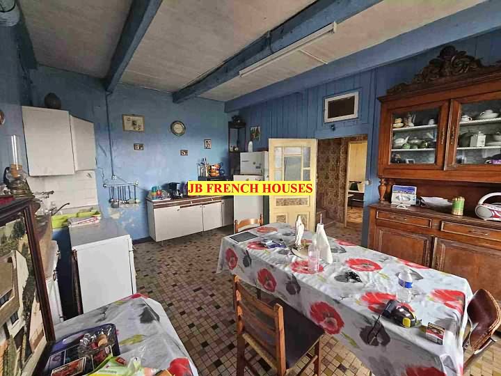 2 bed stone house for sale near Lanvellec