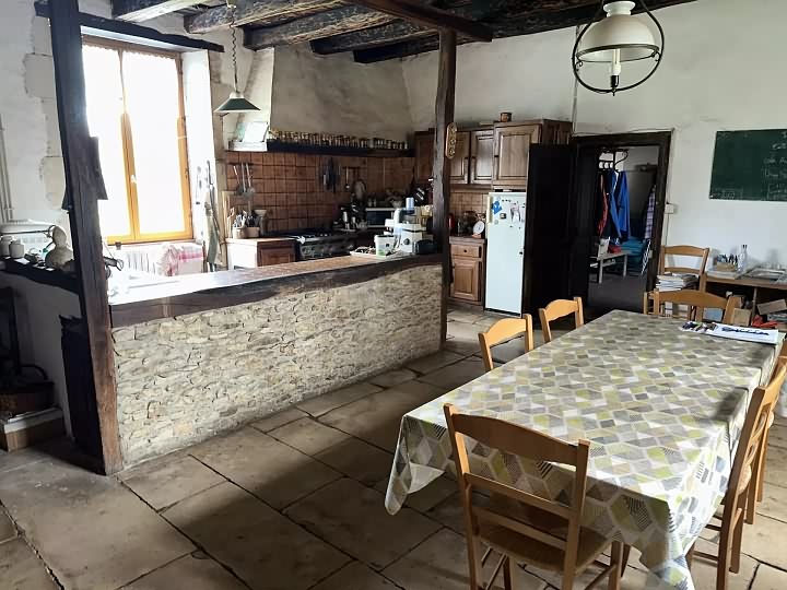 6 bed stone house for sale near Chez Vécant