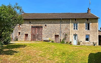 2 bed stone house for sale near Bujalenas