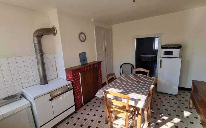 2 bed stone house for sale near Glénic