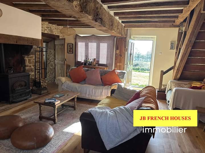 3 bed stone house for sale near Noth