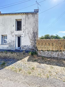 2 bed stone house for sale near Colomel