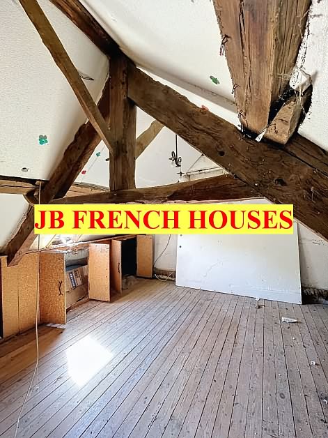 2 bed stone house for sale near Colomel