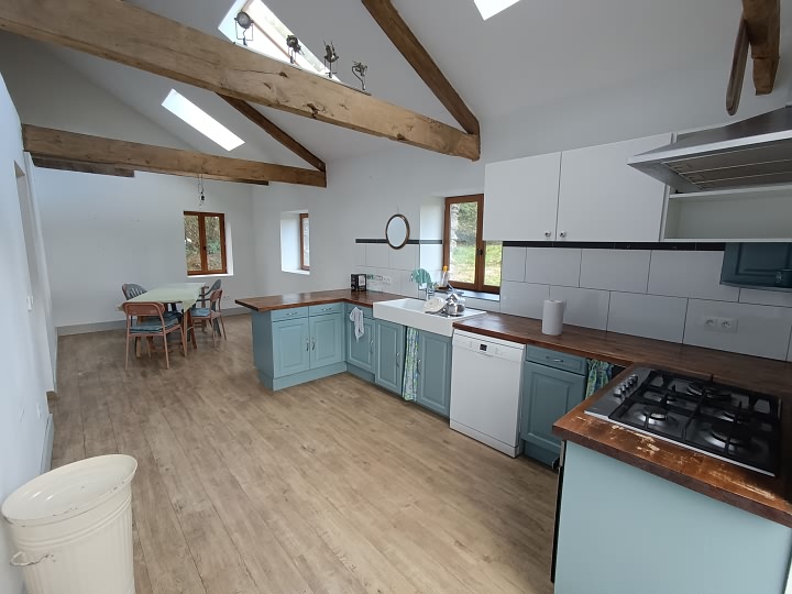 3 bed stone house for sale near Perret