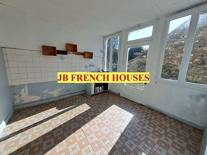 3 bed stone house for sale near Loutehel