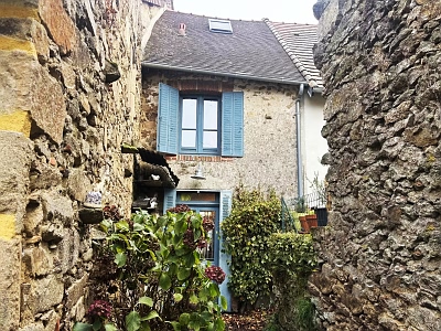 2 bed stone house for sale near Noth