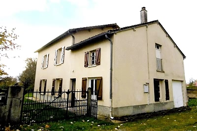4 bed stone house for sale near Vienne And Haute Vienne