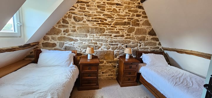 3 bed stone house for sale near Perret
