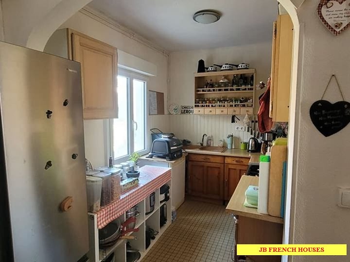 5 bed stone house for sale near Bion