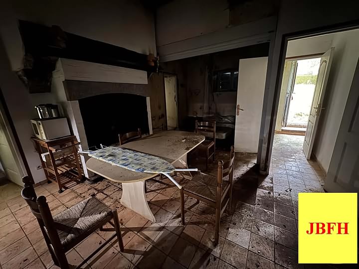6 bed stone house for sale near Clairet