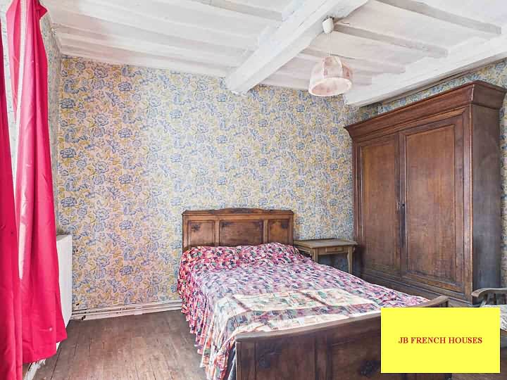 4 bed stone house for sale near Nécy