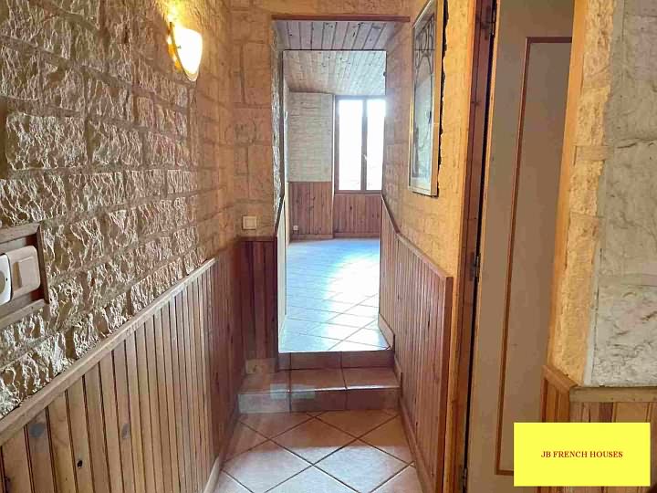 Stone house for sale near Aizet