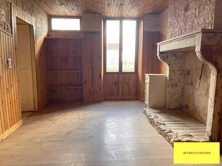 Stone house for sale near Aizet