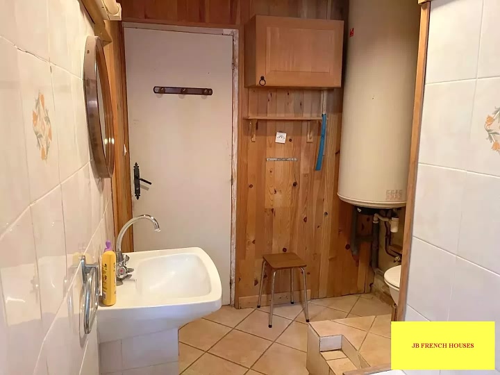 Stone house for sale near Aizet