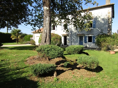 3 bed stone house for sale near Ardilleux