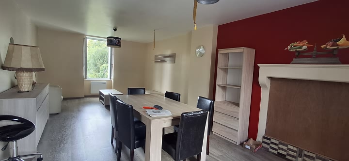 Maison en pierre de 3 chambres à vendre près de Liglet
