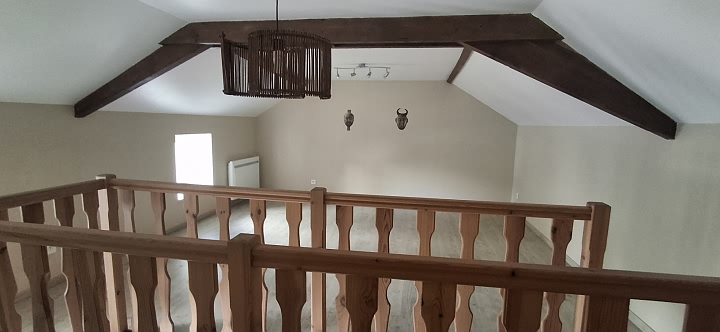 Maison en pierre de 3 chambres à vendre près de Liglet