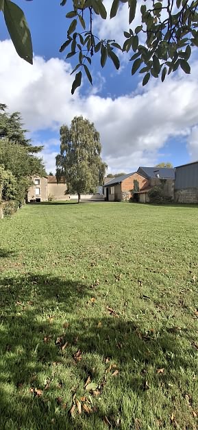 Maison en pierre de 3 chambres à vendre près de Liglet