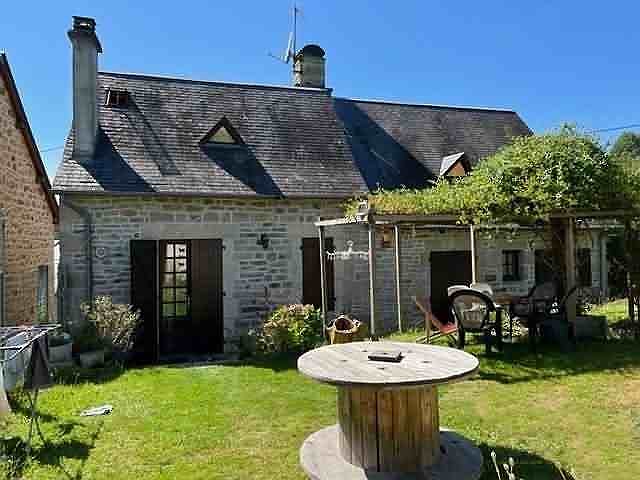 3 bed stone house for sale near Affieux