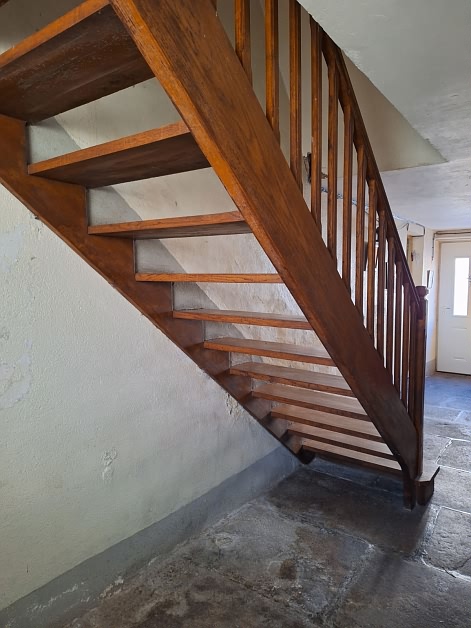4 bed stone house for sale near Bujaleuf