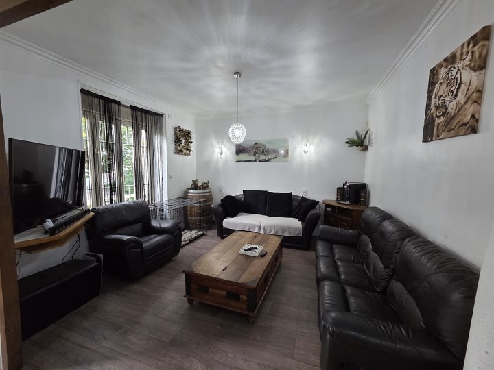 3 bed stone house for sale near Farebout